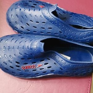 Speedo swim shoes